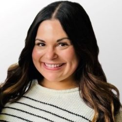 Ali Kalmin - Headshot